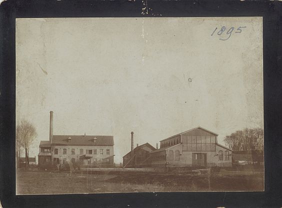 Smit Slikkerveer : gebouw A, B en C (1895)